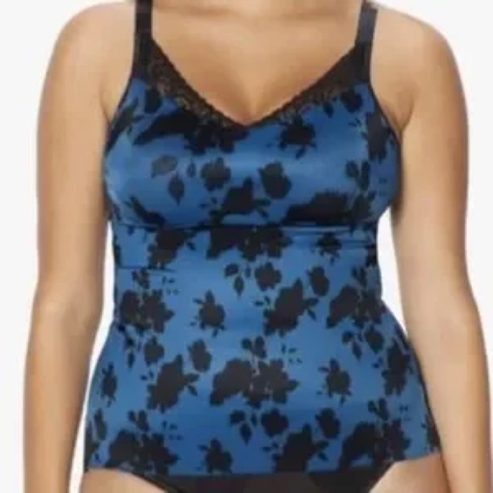 Ruby Ribbon Heritage Lace Cami in Winter Rose | Size 48 - Picture 8 of 9